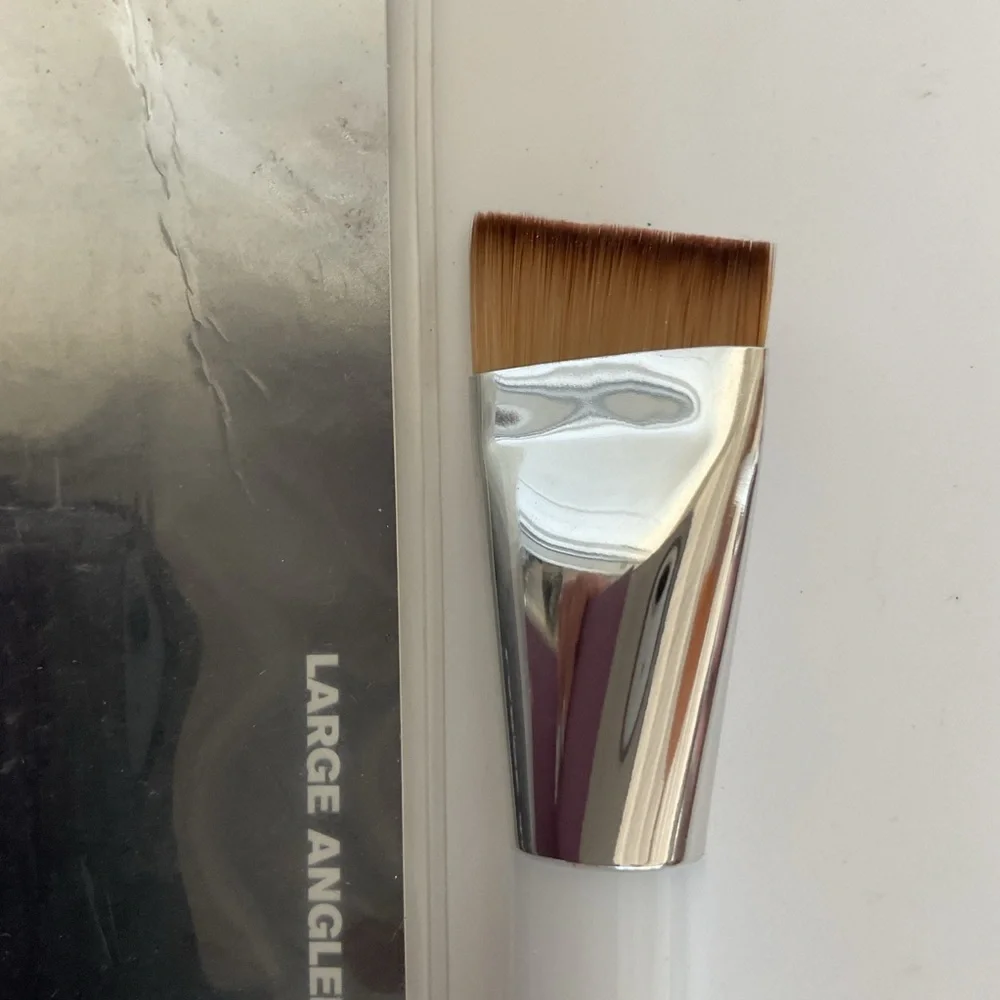 Sonia Kashuk Angled Liner Brush NWT